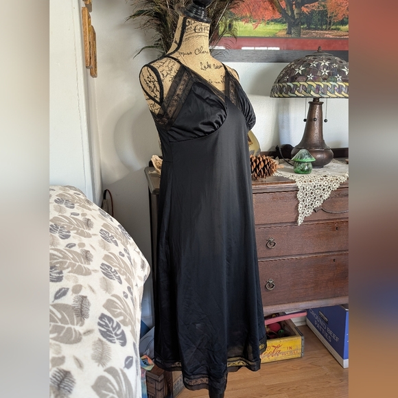 Vintage Lorraine Black Lace Slip Dress Sz 38 - Picture 7 of 15